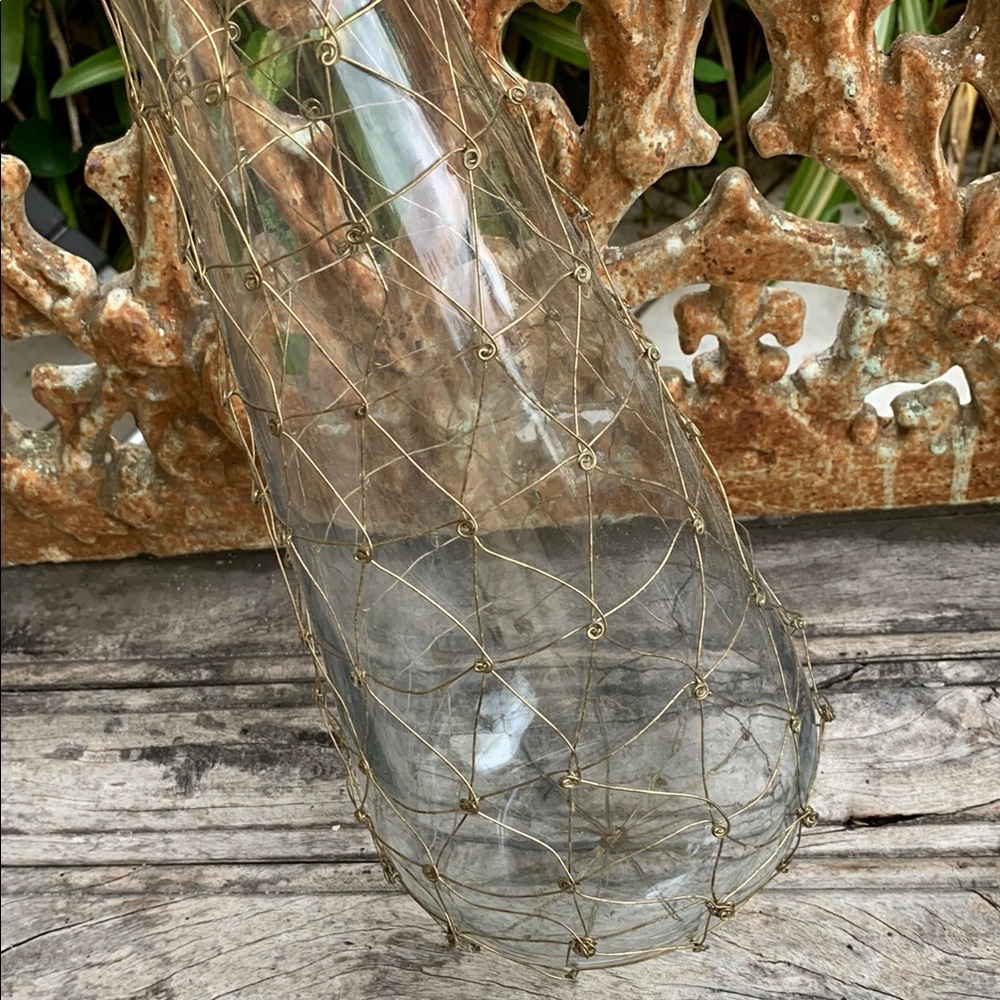Vintage Glass Vase with Gold Wire Netting - Picture 3 of 8